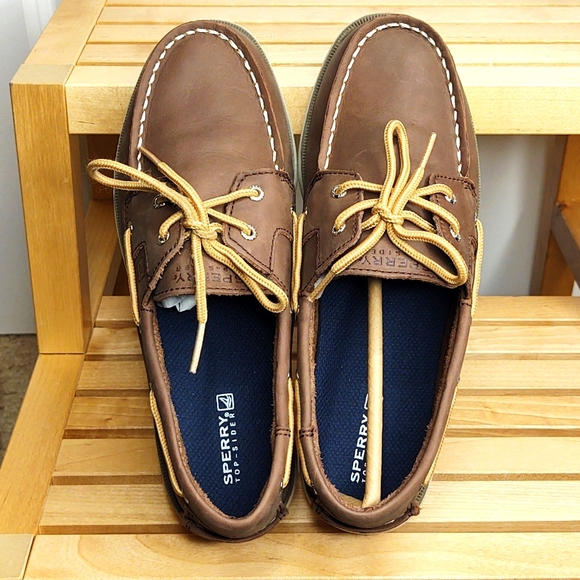 Sperry🤎Boat Shoe, Size 4.5 M (big boys) 🆕 - Picture 2 of 5
